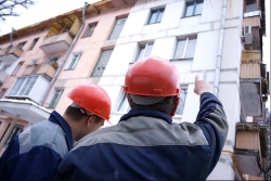 В трех районах Татарстана строителей уличили в нарушениях при капремонте домов 