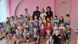 Сотрудники Госавтоинспекции Альметьевска провели занятия безопасности в детских садах