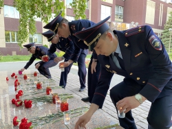 Альметьевские полицейские зажгли «Свечу памяти»