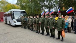 В Альметьевске прошла отправка мобилизованных военнослужащих