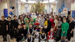 Глава района поздравил воспитанников Альметьевского Детского дома с предстоящим Новым годом