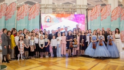 Международная летняя школа «Play with joy» открылась в Альметьевске